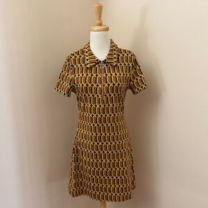 70s style Geometric brown and yellow dress. Size 6/M